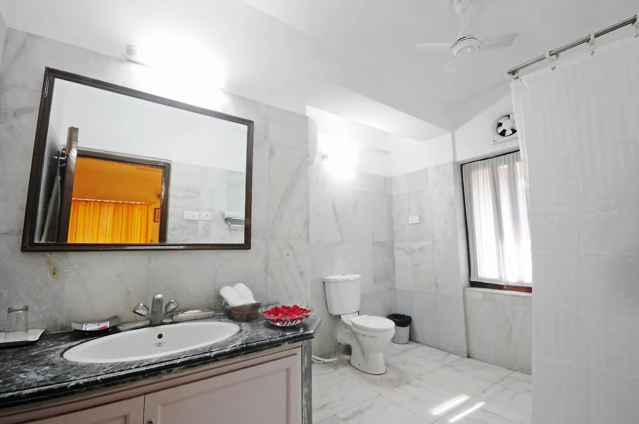 Ambavgarh Retreat Hotel Udaipur 4*,